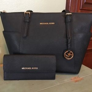 Michael Kors Purse & Wallet Set
